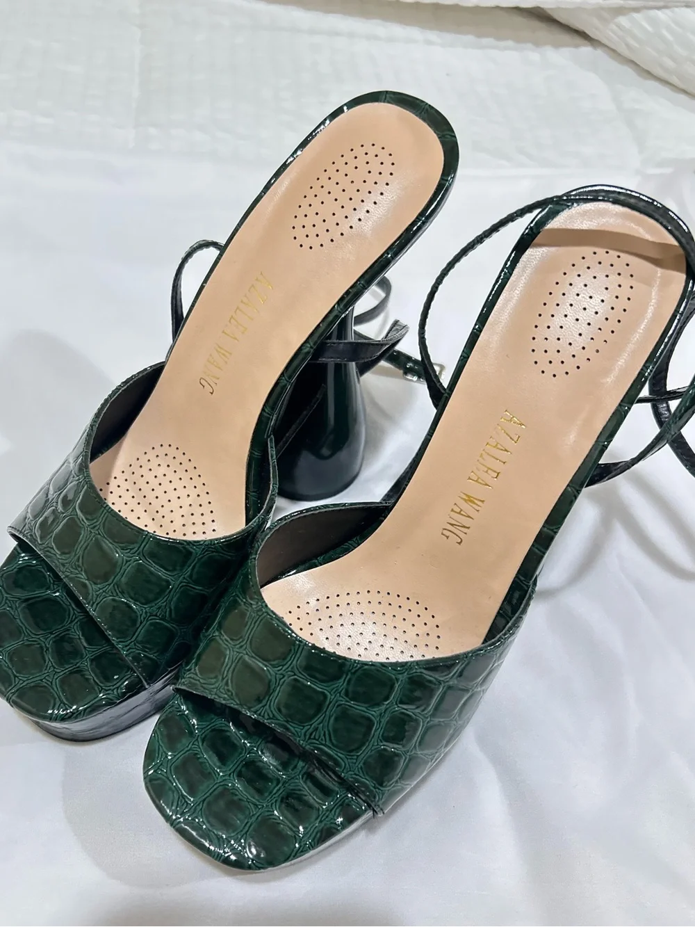 Azalea Wang Wake the Neighbors Chunky Platform Sandals Green Croc Y2K Sz 8.5